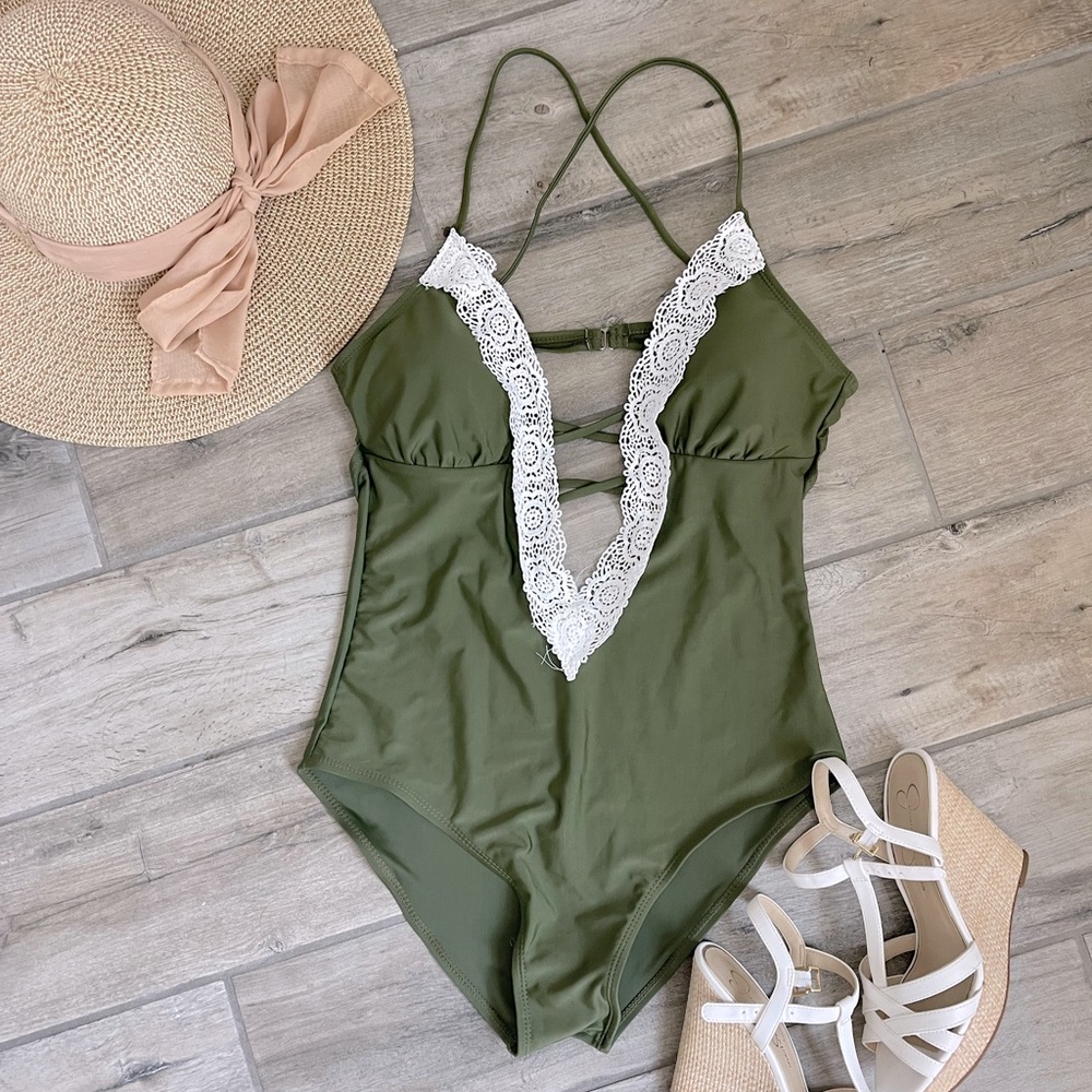 NWT sexy one piece swim suit